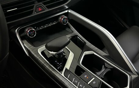 Geely Tugella FY11, 2023 год, 3 035 000 рублей, 7 фотография