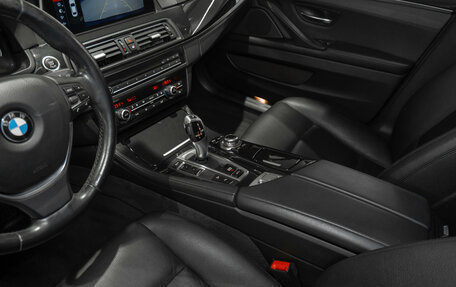 BMW 5 серия, 2015 год, 1 995 000 рублей, 13 фотография