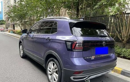 Volkswagen T-Cross I, 2023 год, 1 170 000 рублей, 6 фотография