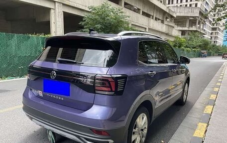 Volkswagen T-Cross I, 2023 год, 1 170 000 рублей, 8 фотография