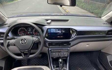 Volkswagen T-Cross I, 2023 год, 1 170 000 рублей, 10 фотография