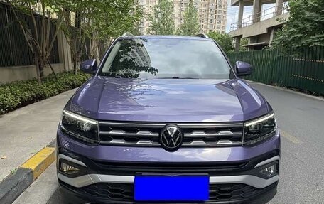Volkswagen T-Cross I, 2023 год, 1 170 000 рублей, 2 фотография
