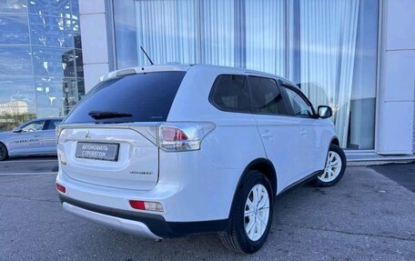 Mitsubishi Outlander III рестайлинг 3, 2014 год, 1 399 000 рублей, 5 фотография