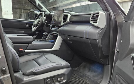 Toyota Tundra, 2024 год, 8 100 000 рублей, 30 фотография