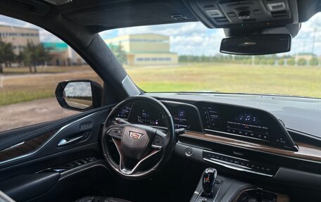 Cadillac Escalade V, 2021 год, 14 000 000 рублей, 10 фотография