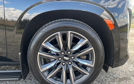 Cadillac Escalade V, 2021 год, 14 000 000 рублей, 18 фотография