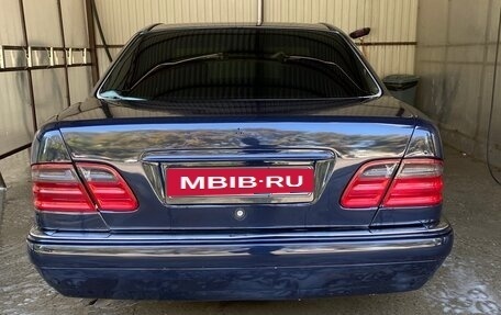 Mercedes-Benz E-Класс, 1997 год, 750 000 рублей, 5 фотография