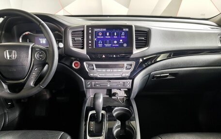 Honda Pilot III рестайлинг, 2020 год, 3 245 000 рублей, 14 фотография