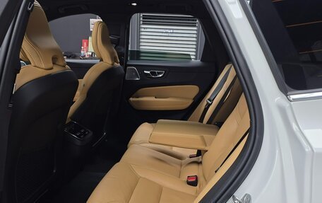 Volvo XC60 II, 2024 год, 5 970 792 рублей, 14 фотография