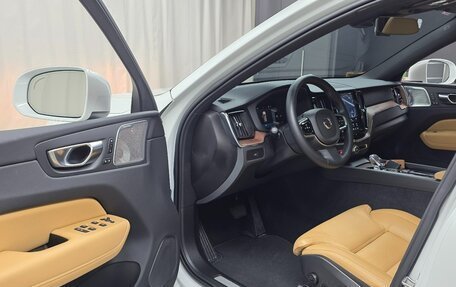 Volvo XC60 II, 2024 год, 5 970 792 рублей, 7 фотография