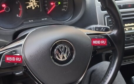 Volkswagen Polo VI (EU Market), 2018 год, 1 000 000 рублей, 2 фотография