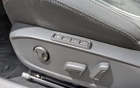 Volkswagen Golf VIII, 2023 год, 1 900 000 рублей, 11 фотография
