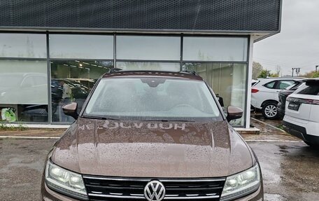 Volkswagen Tiguan II, 2019 год, 1 949 000 рублей, 5 фотография