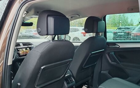 Volkswagen Tiguan II, 2019 год, 1 949 000 рублей, 10 фотография