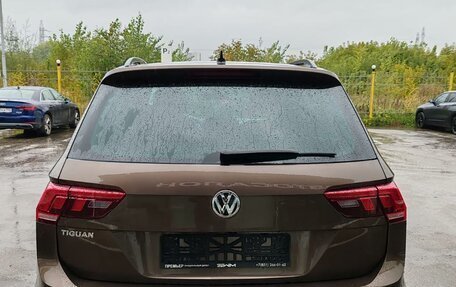 Volkswagen Tiguan II, 2019 год, 1 949 000 рублей, 6 фотография
