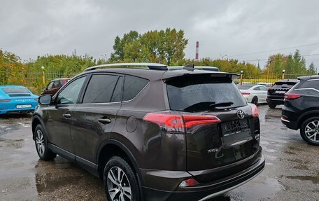 Toyota RAV4, 2018 год, 2 099 000 рублей, 4 фотография