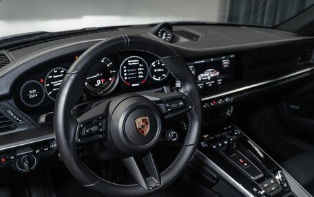 Porsche 911, 2019 год, 13 444 000 рублей, 18 фотография
