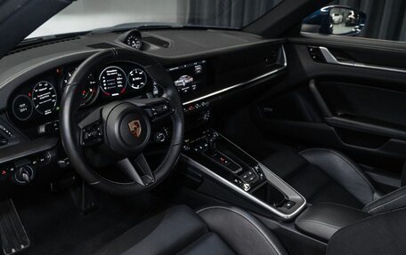Porsche 911, 2019 год, 13 444 000 рублей, 16 фотография