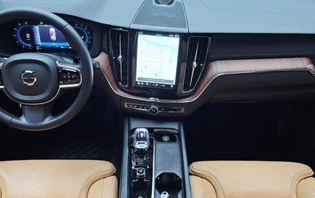 Volvo XC60 II, 2024 год, 5 977 512 рублей, 12 фотография