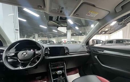 Skoda Karoq I, 2022 год, 2 100 000 рублей, 7 фотография