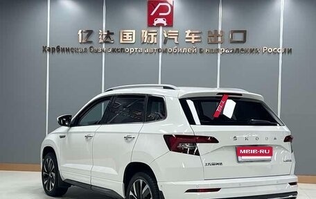 Skoda Karoq I, 2022 год, 2 100 000 рублей, 3 фотография