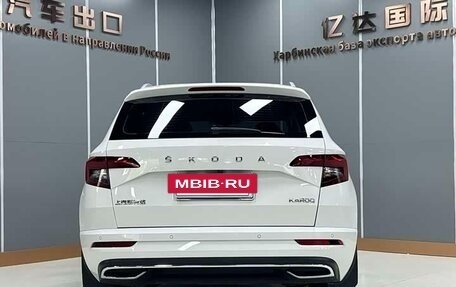 Skoda Karoq I, 2022 год, 2 100 000 рублей, 6 фотография