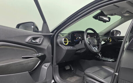 Chevrolet Trax, 2023 год, 2 185 000 рублей, 7 фотография