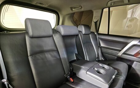 Toyota Land Cruiser Prado 150 рестайлинг 2, 2013 год, 2 979 000 рублей, 17 фотография