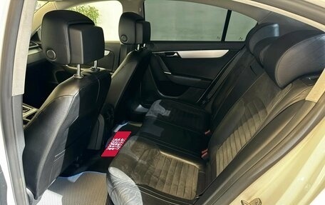 Volkswagen Passat B7, 2011 год, 1 170 000 рублей, 10 фотография