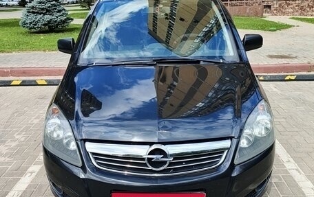 Opel Zafira B, 2012 год, 720 000 рублей, 1 фотография
