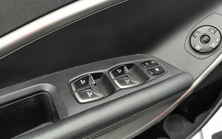 Hyundai Santa Fe III рестайлинг, 2018 год, 2 155 000 рублей, 19 фотография