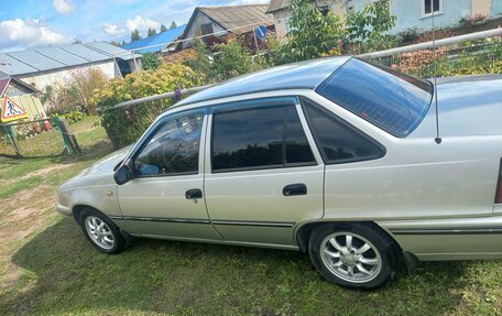 Daewoo Nexia I рестайлинг, 2004 год, 150 000 рублей, 4 фотография