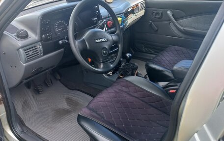 Daewoo Nexia I рестайлинг, 2004 год, 150 000 рублей, 18 фотография