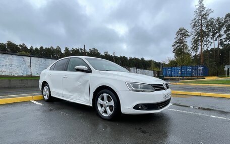 Volkswagen Jetta VI, 2013 год, 699 000 рублей, 2 фотография