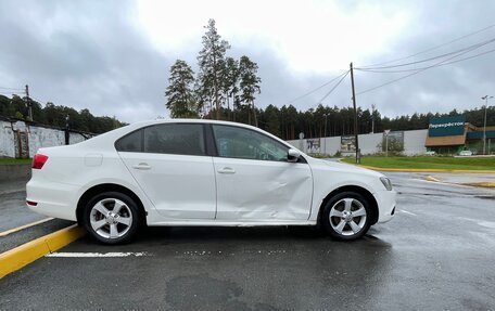 Volkswagen Jetta VI, 2013 год, 699 000 рублей, 3 фотография