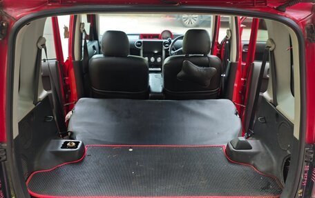Toyota bB I рестайлинг, 2002 год, 600 000 рублей, 8 фотография
