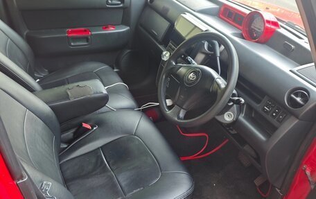 Toyota bB I рестайлинг, 2002 год, 600 000 рублей, 12 фотография