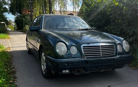 Mercedes-Benz E-Класс, 1997 год, 200 000 рублей, 3 фотография
