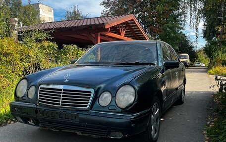 Mercedes-Benz E-Класс, 1997 год, 200 000 рублей, 4 фотография
