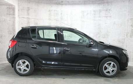 Renault Sandero II рестайлинг, 2015 год, 715 000 рублей, 4 фотография