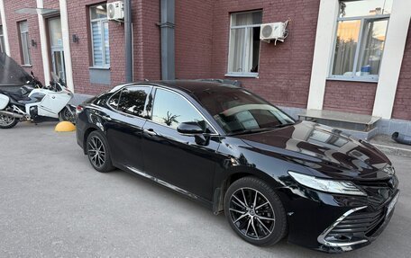 Toyota Camry, 2019 год, 2 500 000 рублей, 2 фотография