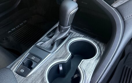 Toyota Camry, 2019 год, 2 500 000 рублей, 4 фотография