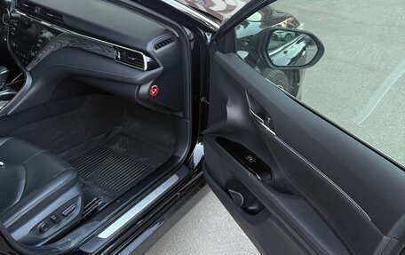 Toyota Camry, 2019 год, 2 500 000 рублей, 6 фотография