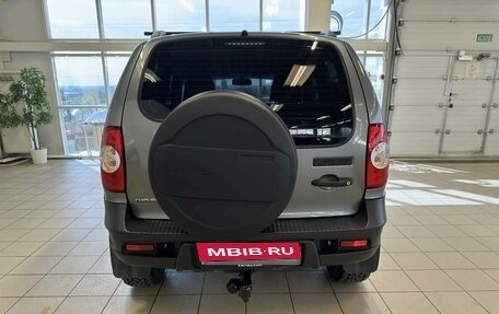 Chevrolet Niva I рестайлинг, 2018 год, 735 000 рублей, 4 фотография