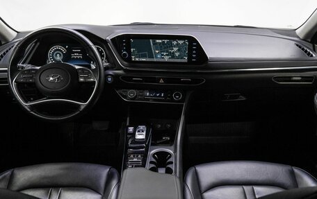 Hyundai Sonata VIII, 2021 год, 2 495 000 рублей, 21 фотография