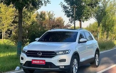 Volkswagen T-Roc I, 2022 год, 1 299 777 рублей, 1 фотография