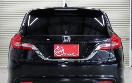 Honda Jade I, 2017 год, 1 590 000 рублей, 6 фотография