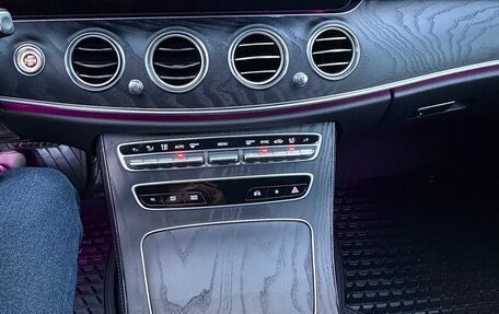 Mercedes-Benz E-Класс, 2020 год, 4 100 000 рублей, 23 фотография
