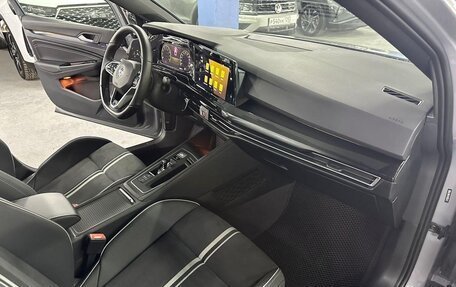Volkswagen Golf VIII, 2022 год, 2 150 000 рублей, 14 фотография