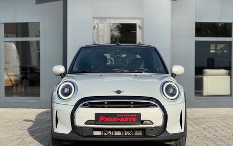 MINI Hatch, 2021 год, 2 780 000 рублей, 2 фотография